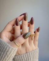 Brown Acrylic Cat-eye press-on nails in short almond shape — Berry Mauve cat eye