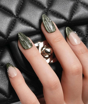 Gilded Pine press-on nails — Elegant Forest Green Cat-eye,