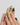 Gros plan sur le nail art Frog Dodo montrant les détails du nail art grenouille
