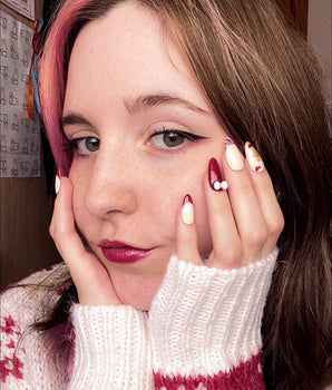 Holy night handmade press-on nails featuring Festive Christmas, Gingerbread Man & Hearts.
