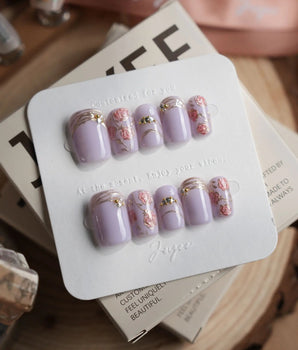 Lavender Rose press-on nails in short square shape — Dreamy Light Purple, Hand-painted Roses & Metallic Outlines.