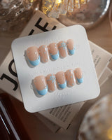 Love Gift - Blue press-on nails in short oval shape — Fresh Sky Blue, Bows & Polka Dots.
