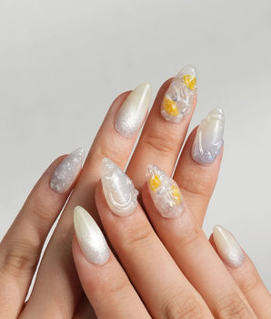 Slushie Lemon handmade press-on nails featuring Translucent Grey & White Glitter, 3D Lemon Soda.
