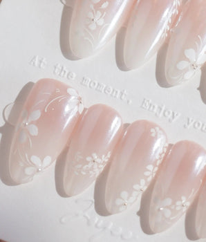Sunday Light press-on nails — Translucent Aurora Pink Gradient,