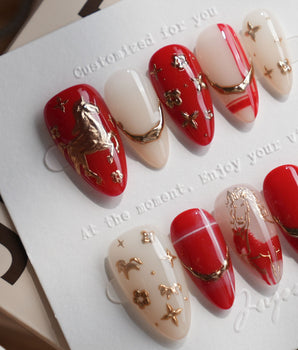 ONGLES PRESS-ON THE LEGEND — Rouge vibrant et crème onctueux