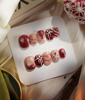 Your Gift nails — Classic Red & White by Joyee Nails