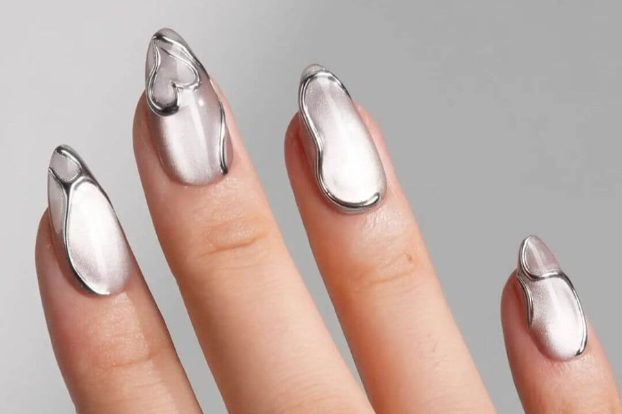 Cat eye wedding nails with velvet magnetic finish — chrome wedding nails by Joyee Nails