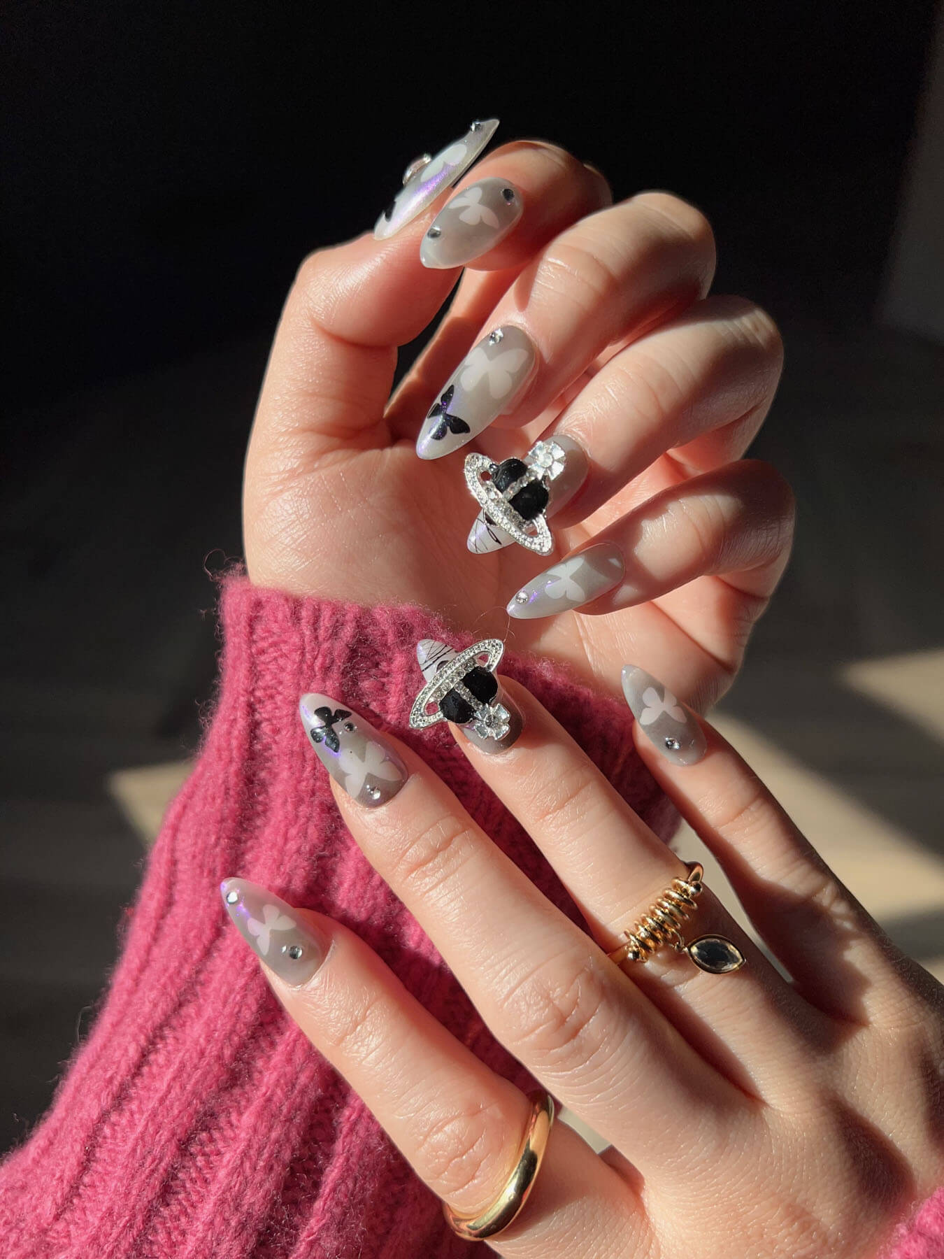 Butterfly 3d Grey Nails