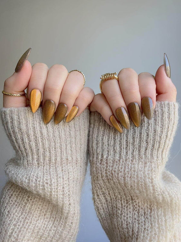 Handmade Golden Cat-Eye Press-On Nail Set: