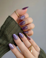 Purple Cat-Eye press-on nails in short oval shape — Dusty Purple cat eye