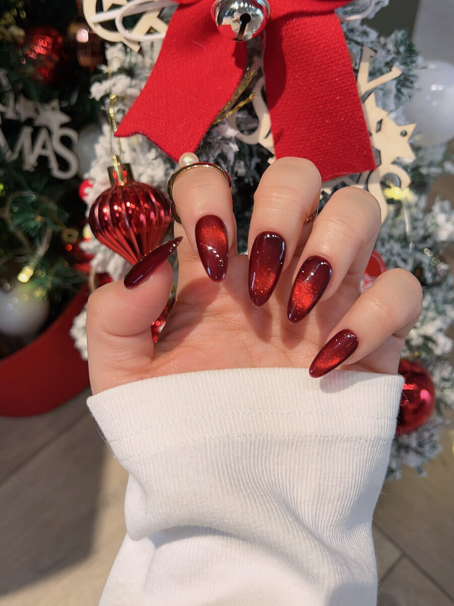 Wanda scarlet witch nails | Avengers nails, Marvel nails, Witch nails