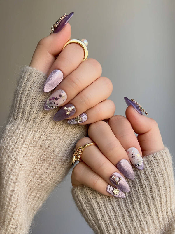 2. Joyeenails Handmade - Golden Star Light Purple Cat-eye Press On Nail Set