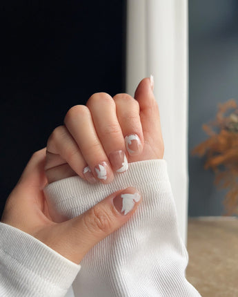 Hand-Painted Echoes of Peace handmade press-on nails featuring White Peace Doves nails