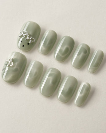 Thump Bunny_Mint custom press-on nails — available in multiple shapes and sizes