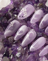 Thump Bunny_Taro handmade press-on nails featuring Lavender Purple, Heart Magnet Cat Eye.