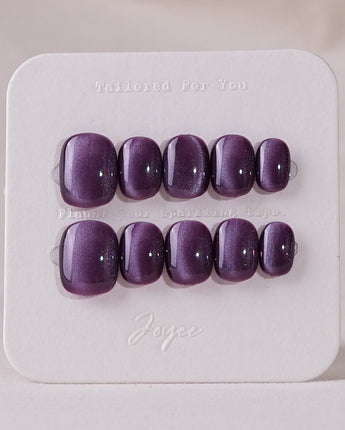 Purple Cat-Eye nail art close-up showing Dusty Purple cat eye details