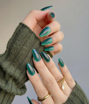 Emerald Green Nail Designs Cat-eye Nails handmade press-on nails featuring emerald green cat eye nails