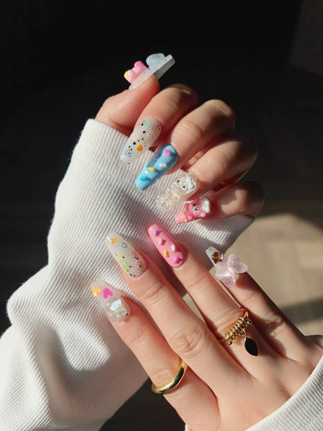 Joyee Star Kirby Med Coffin Press-on nails | Ready to ship