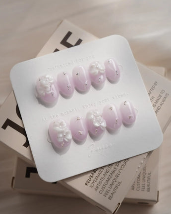 Moth Orchid nails — Dreamy Light Lavender Gradient, by Joyee Nails