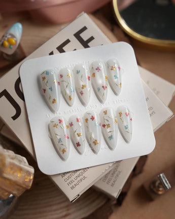 Wildflower nails — Fresh Creamy White, Colorful by Joyee Nails
