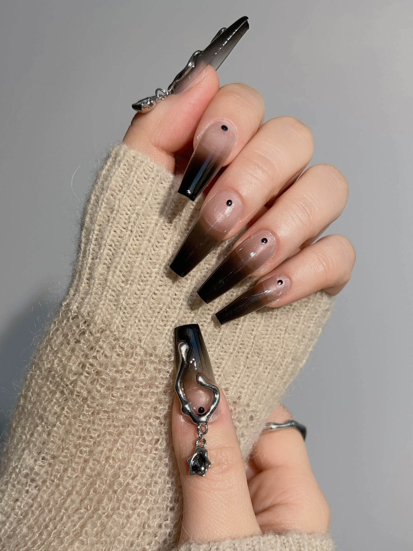 Handmade- black gradient metal jewelry gothic press on nails