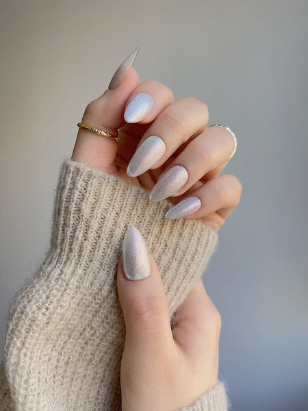 Kaichen Cat Eye Press On Nails – Silber Glitzer-Kurznägel Zum Aufkleben, 24 Stück Inkl. Klebeetiketten & Zubehör