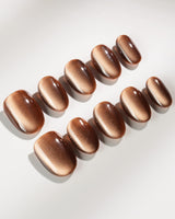 Arabica Cat-eye in extra short oval shape with warm brown shimmer and glossy gel