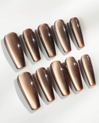 Arabica Cat-eye in long coffin shape with caramel brown cat-eye gel effect