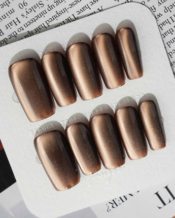 Arabica Cat-eye in medium square shape with caramel brown magnetic cat-eye effect