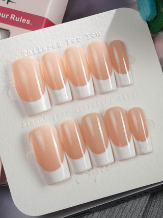 Belle Époque press-on nails by Joyee Nails