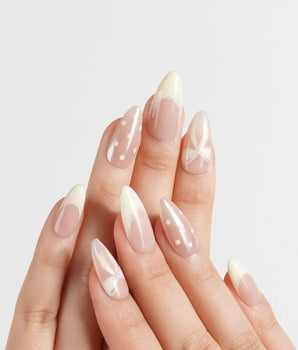 Butter Bow press-on nails — Creamy Soft Yellow, Lace