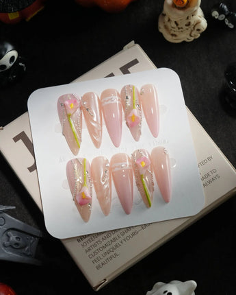 SP070 / Long Stiletto