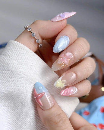 Candy Shore close-up of 3D starfish, pastel shells, and candy-colored floral accents
