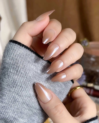 Caramel Chrome nail design with caramel brown gradient, nude base, and glossy chrome finish
