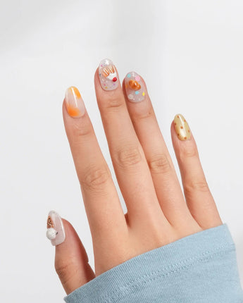 Caramel Toast short oval nail set with sculpted toast and sweet dessert buffet details