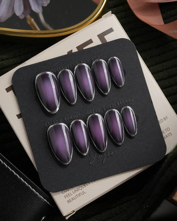 Cassis press on nails in deep blackcurrant purple glossy jelly with a hand-drawn silver chrome outline - image 1