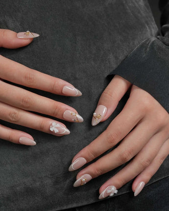 Champagne Veil nails — Soft Nude Pink, Shimmering by Joyee Nails