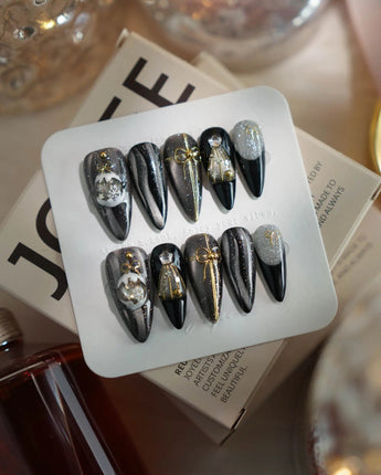 Christmas Eve nails — Obsidian Black & Shimmering by Joyee Nails