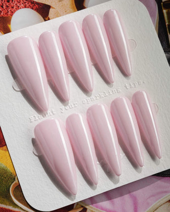 Chrome Nails - Soft Pink press-on nails in long stiletto shape — soft pink solid nails