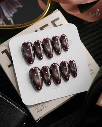 Cocoa Dot Medium Almond
