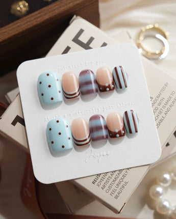 Cocoa Dot Extra Short Square press on nails, handmade custom nails by Joyeenails