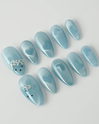 Thump Bunny_Macaron custom press-on nails with cute macaron blue magnetic shine