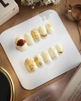 Double Love press-on nails in extra short oval shape — Creamy White Cute Healing, 3D Cats & Golden Flowers.