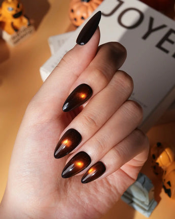 Ember spotlight cat eye press on nails, dark coffee brown with a glowing amber magnetic spot - image 4