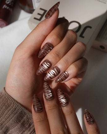Tiger Eye Short Almond brown press on nails with brown cat eye handmade nail art - image 3