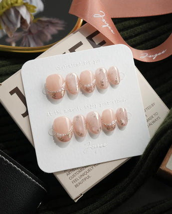 Falling Sakura-Gold Extra Short Oval press-on nails