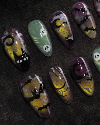 Fright Night press-on nails by Joyee Nails