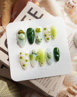 Frog Dodo pond press-on nails in short almond shape