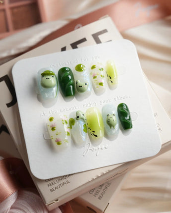 Frog Dodo pond press-on nails in short coffin shape