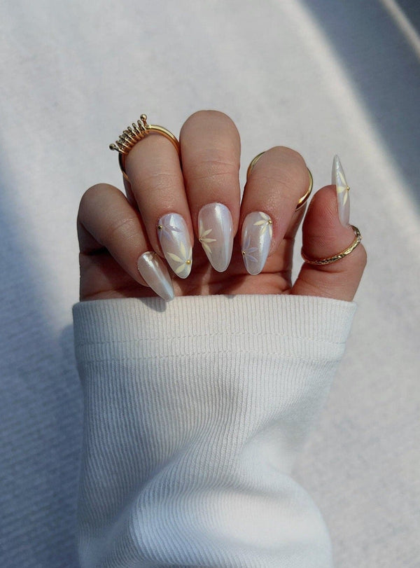 Garden Party - Joyeenails - SA042 - XS / Medium Almond